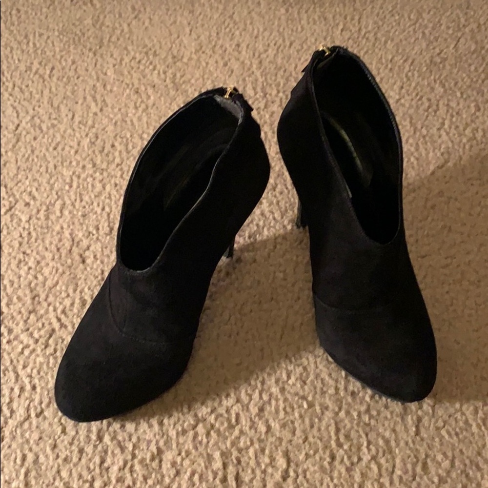 Guess high heel ankle booties